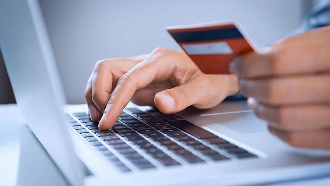 İnternetten alışveriş yapanları ilgilendiriyor: alışverişlerin 160 TL'si bu kart ile bedavaya gelebilir! Sadece 31 Ağustos'a kadar geçerli…