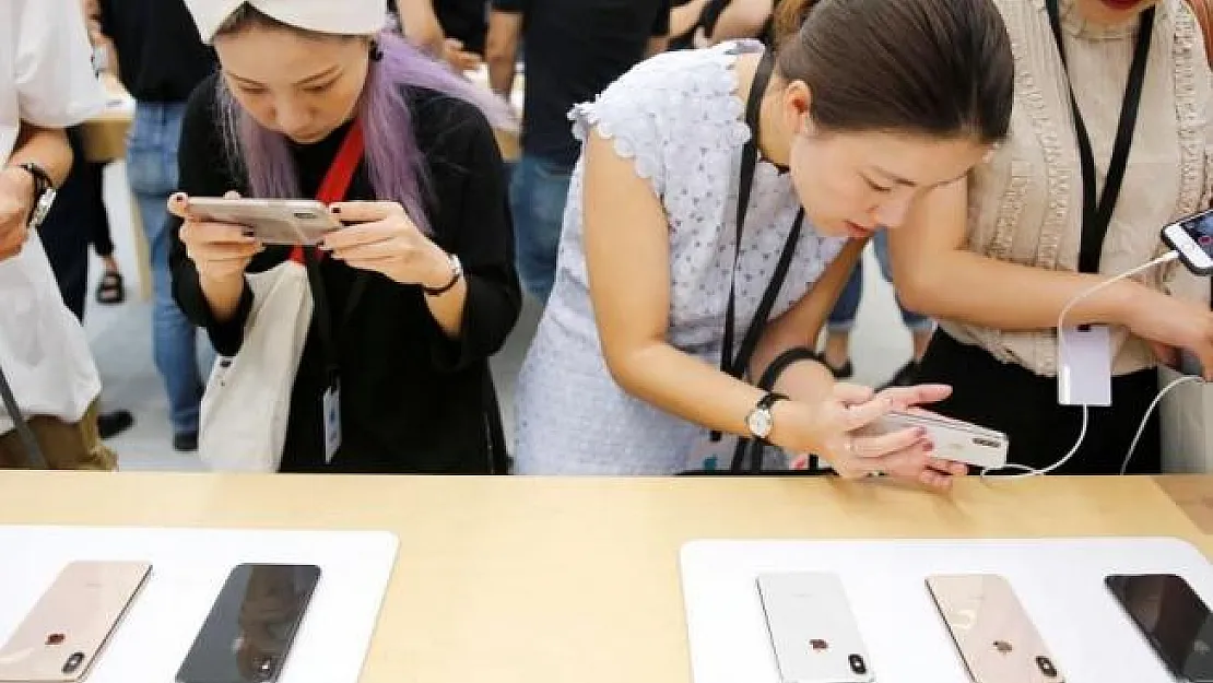 iPhone 12 Pro ve Pro Max'in fiyatı ve özellikleri belli oldu!
