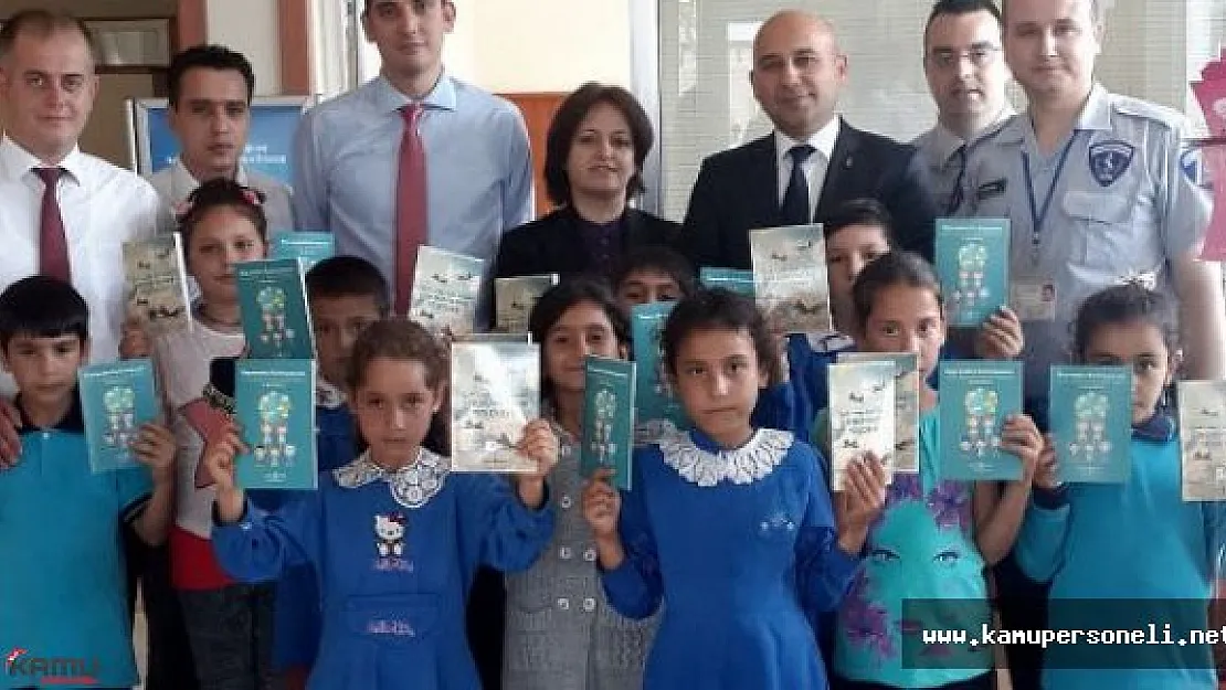 İş Bankası Karneni Göster Kitabını Al Kampanyası 9. Yaşında