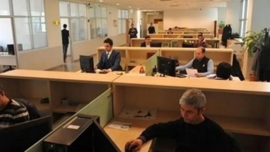 İşkur Aracılığı ile kamuya ve özel sektöre 472 büro memuru alımı yapılacak!