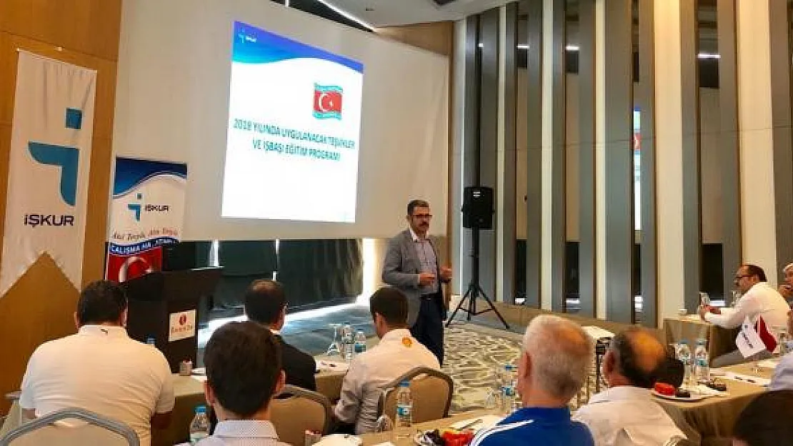 İŞKUR'un düzenlediği işbaşı eğitim programına (İEP) katılan öğrencilere günlük 58 TL, işsizlere günlük 77 TL ücret verilecek!