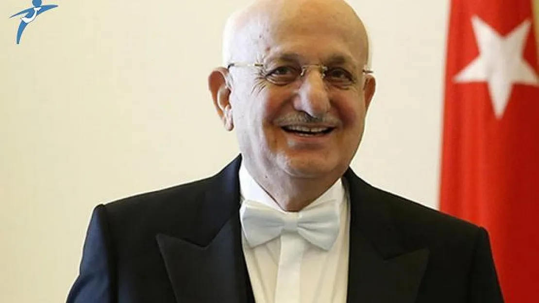 İsmail Kahraman: Resmi Dairelere Erdoğan'ın Resmi Asılmalı