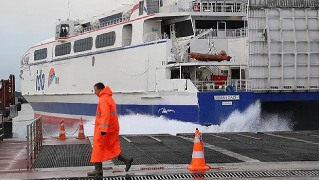 İstanbul Deniz Otobüsleri ve Şehir Hatları bazı seferlerini iptal etti
