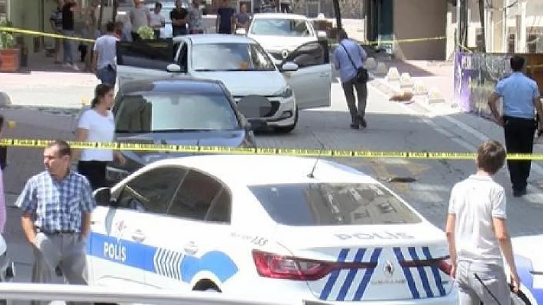 İstanbul Esenyurt'ta Polise Silahlı Saldırı!