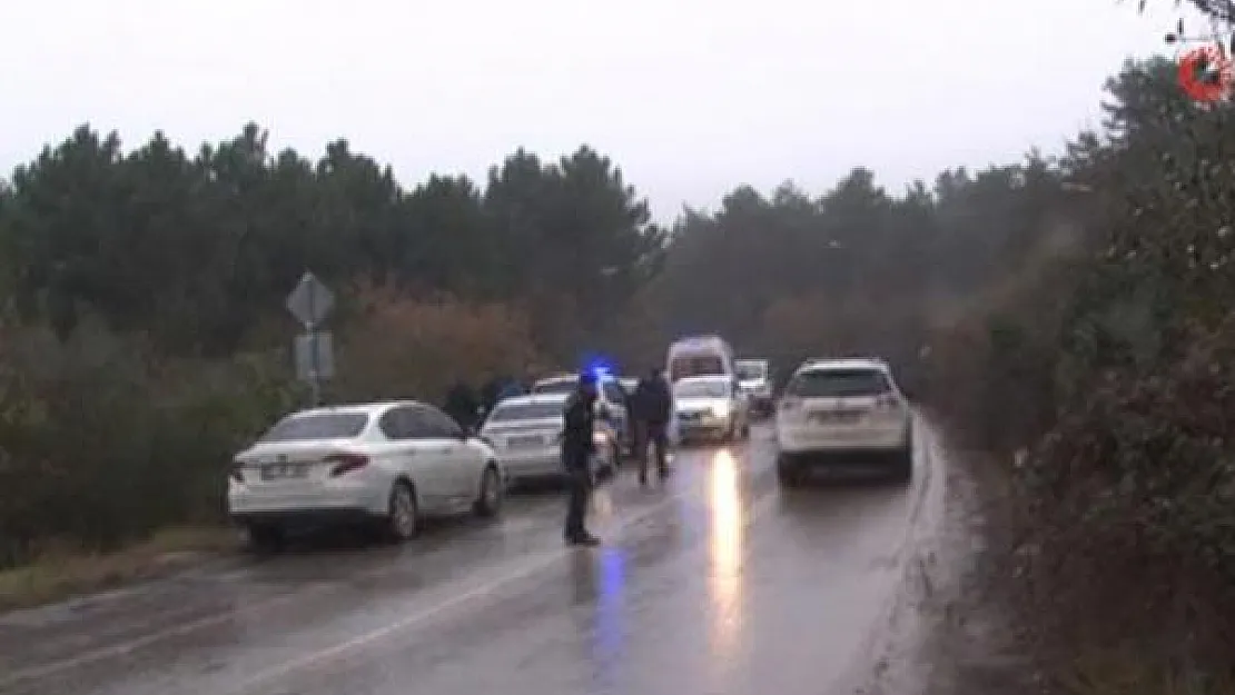 İstanbul Maltepe'de yol kenarına atılmış bir erkek cesedi bulundu