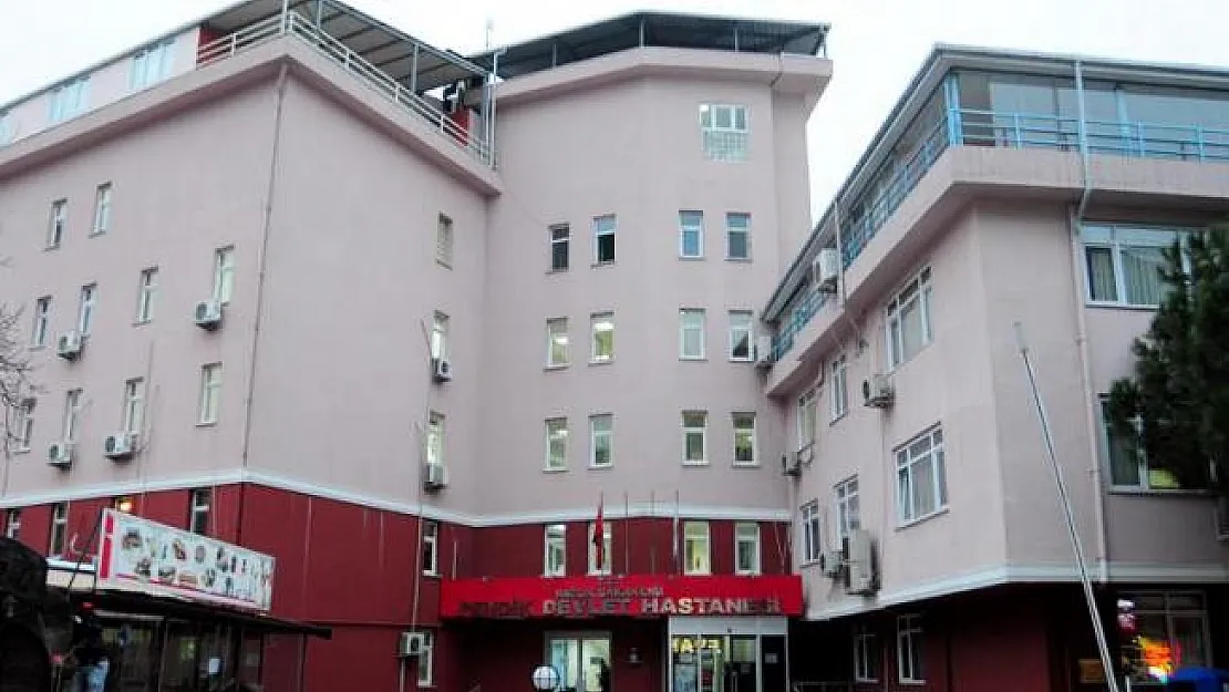 İstanbul Pendik Devlet Hastanesinde Korona Virüs Alarmı ! Acil Servis Kapatıldı
