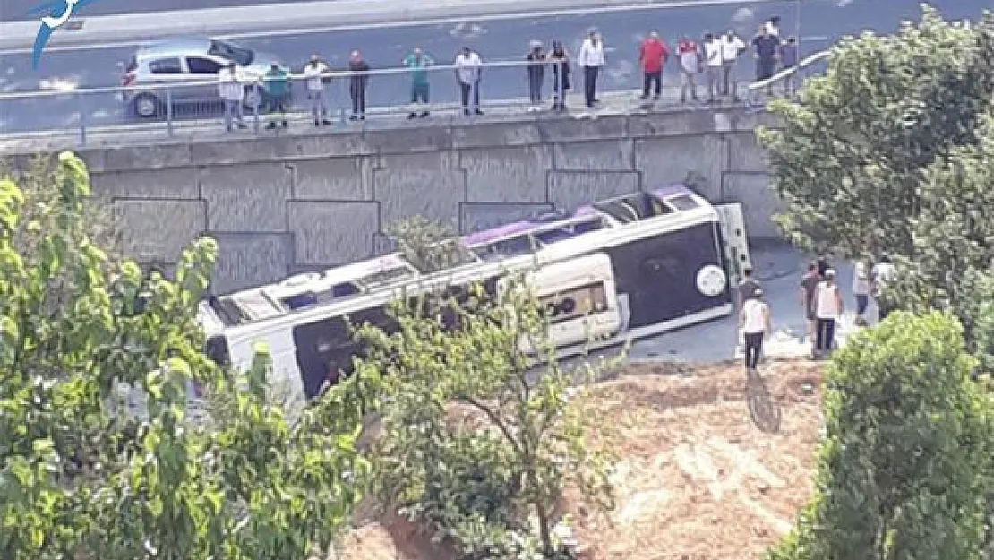 İstanbul Sarıyer'de Halk Otobüsü Devrildi!