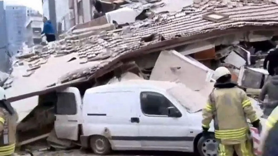 İstanbul'da 6 Katlı Bina Çöktü ! Çok Sayıda Ekip Sevk Edildi