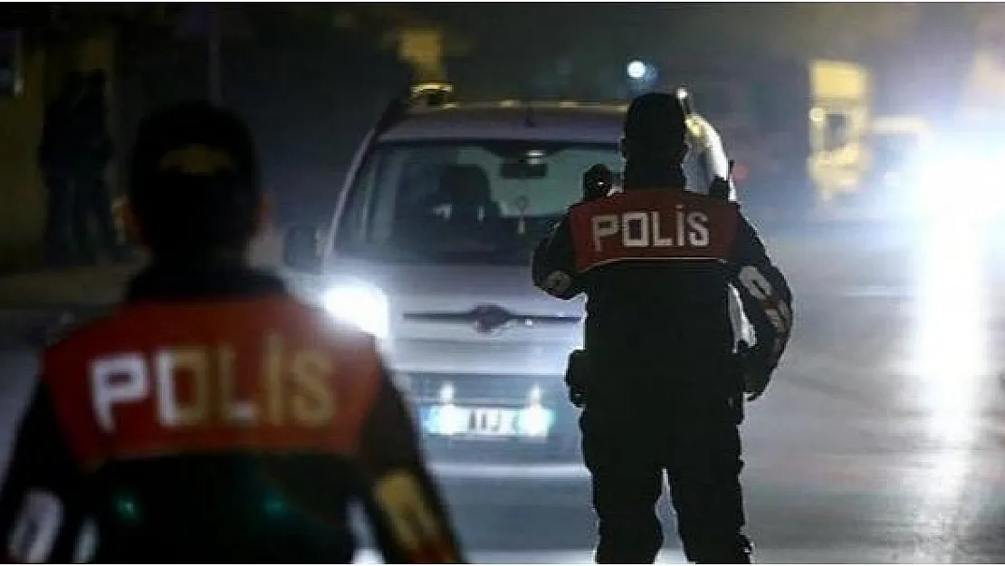 İstanbul'da binlerce polis harekete geçti: Giriş ve çıkışlar tutuldu!