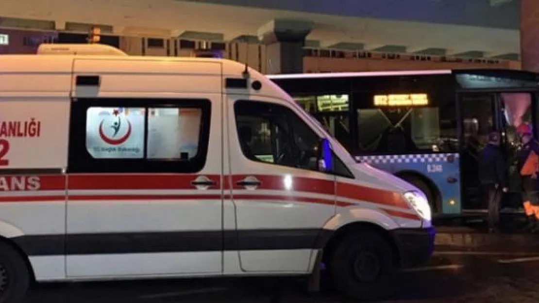İstanbul'da Halk Otobüsü Kaza Yaptı: Çok Sayıda Yaralı Var