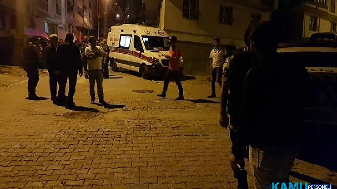 İstanbul'da Silahlı Kavga! 1 Kişi Öldürüldü, Polis Ekipleri Bölgeye Sevk Edildi