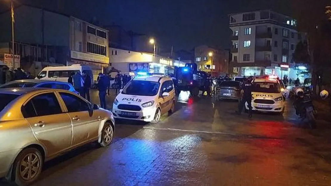 İstanbul'da silahlı kavga çıktı: Çok sayıda yaralı var