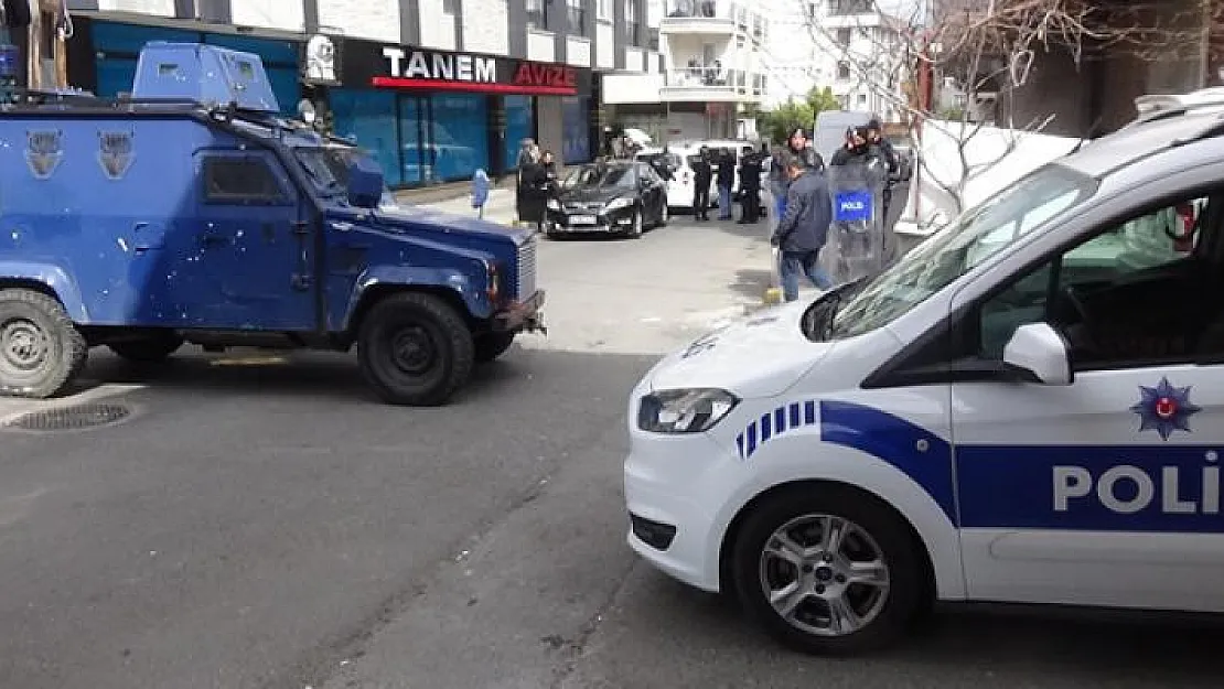 İstanbul'da taşlı sopalı kavga