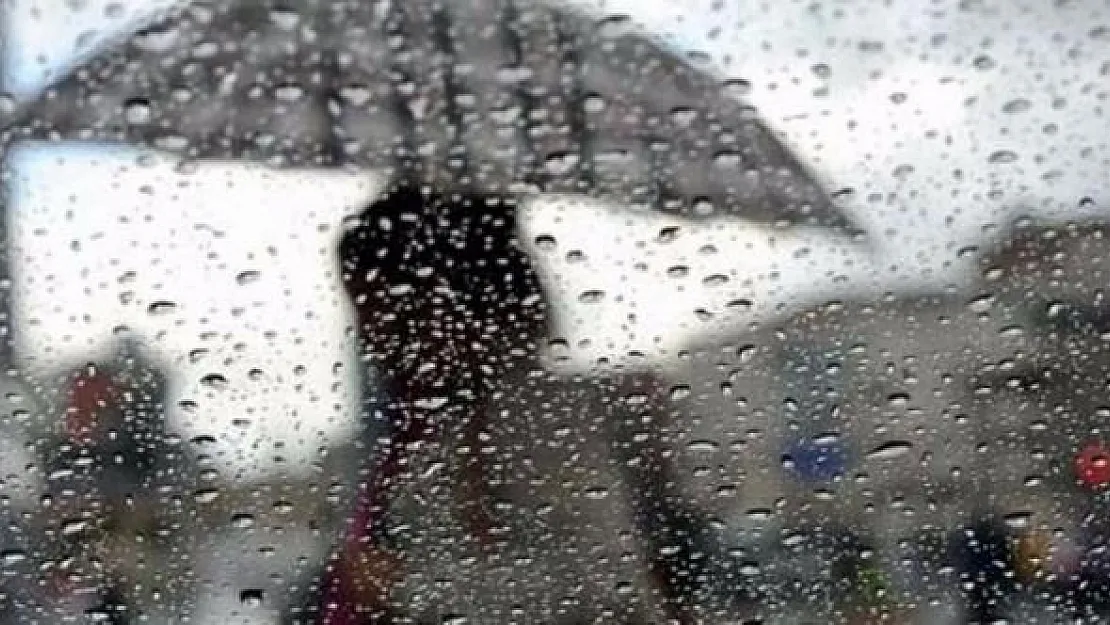 İstanbul'da Valilik uyarı yaptı! Kuvvetli sağanak yağış geliyor!