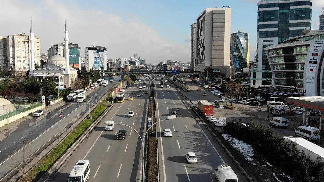 İstanbullular Uyarılara Uydu! Trafik Yüzde 11'e Düştü