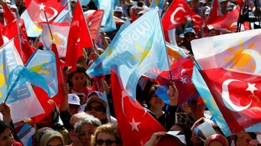 İYİ Parti Karacabey İlçe Başkanlığında İstifa Depremi