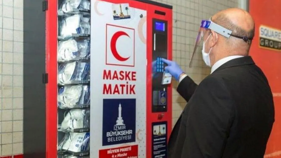 İzmir Büyükşehir Belediyesi maskematik ile günde 60 bin maske dağıtımına başladı!