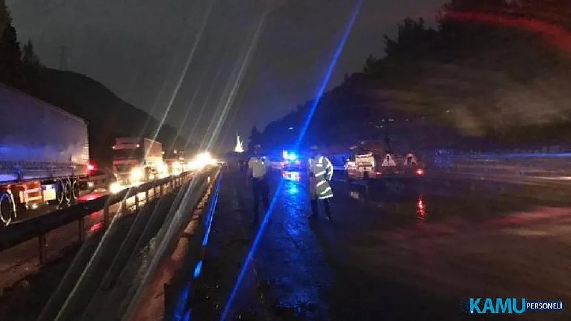 İzmir- Manisa Yolu Heyelan Nedeniyle Trafiğe Kapandı! Çok Sayıda Ekip Sevk Edildi