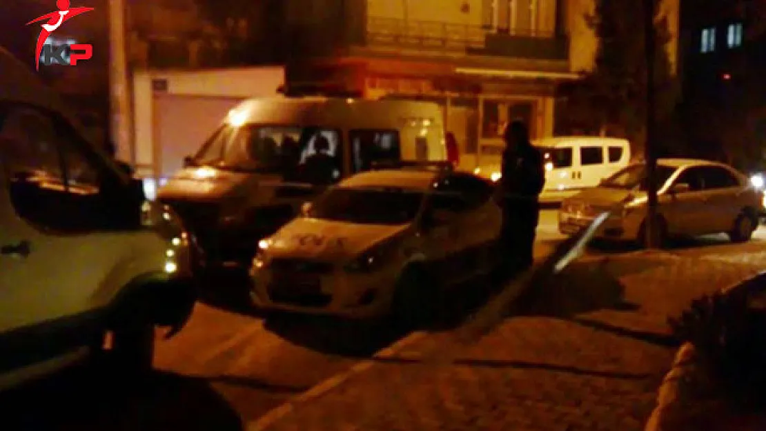 İzmir'de Yürekleri Ağza Getiren İki Patlama ! Ölü ve Yaralı Var !