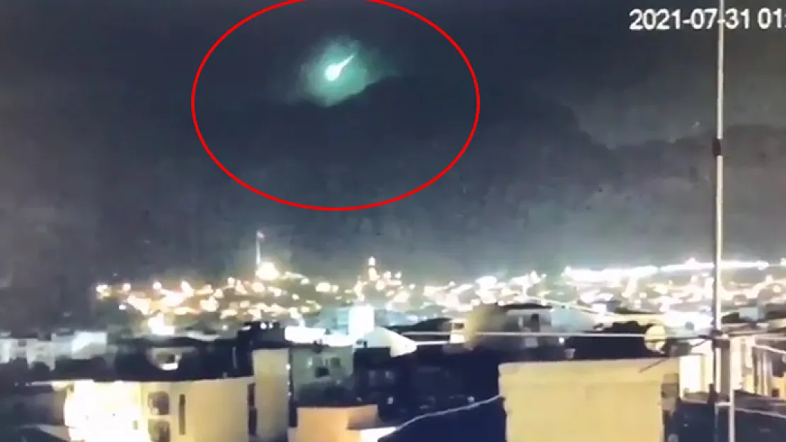 İzmir'e meteor mu düştü? Son dakika İzmir meteor düştü iddiası herkesi şoke etti! İşte o görüntüler..