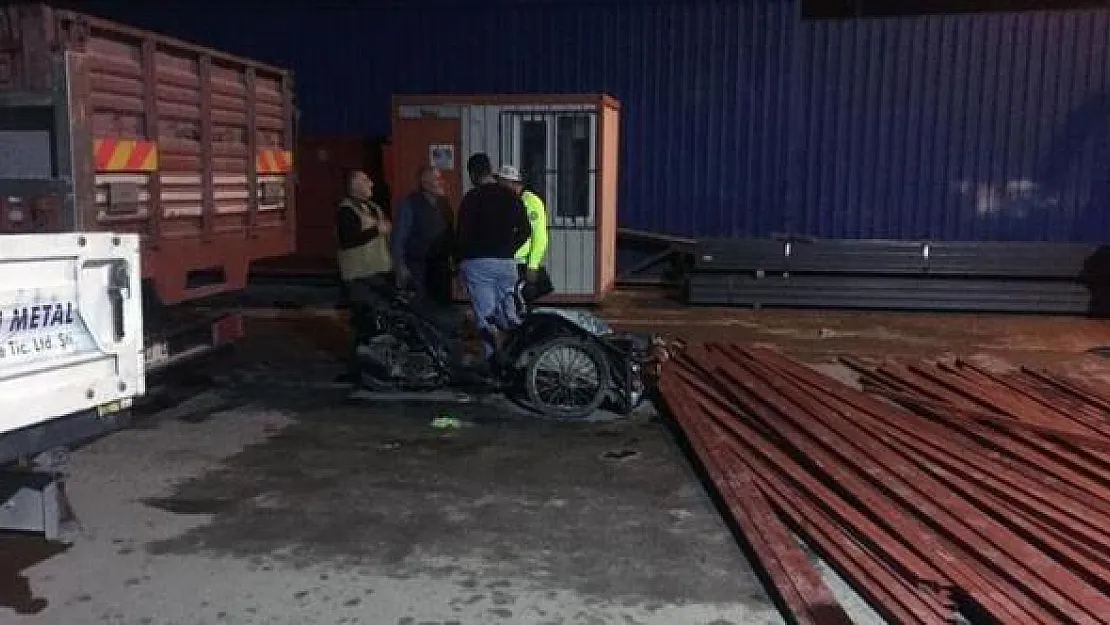 İzmir'in Bornova ilçesinde feci kaza! 1 ölü 2 yaralı