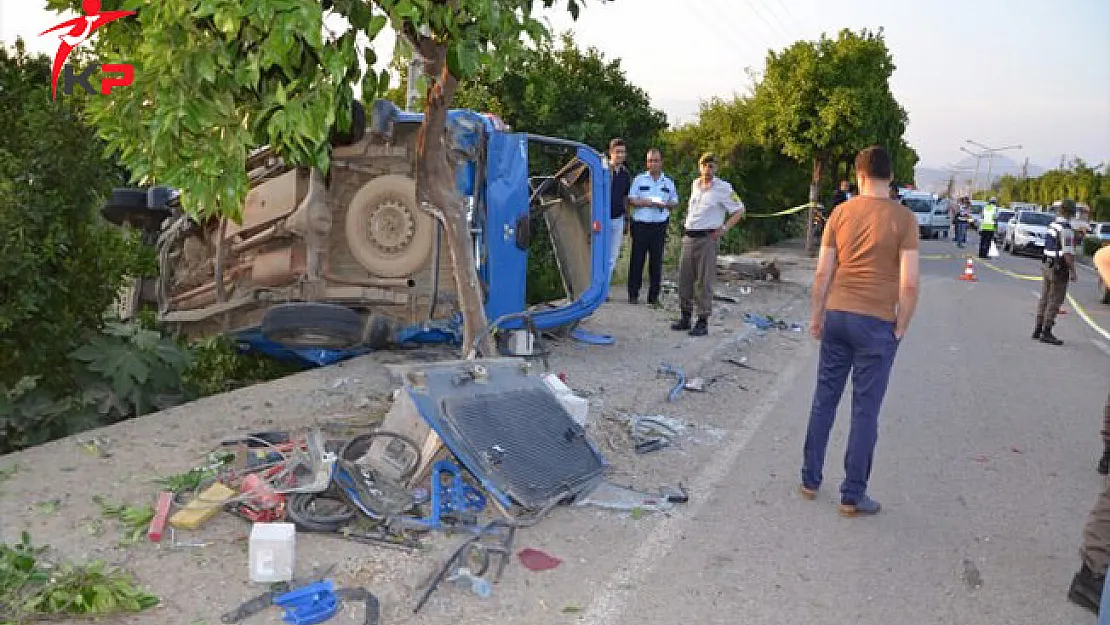 Jandarma Minibüsü Devrildi! Yaralı Askerler Var