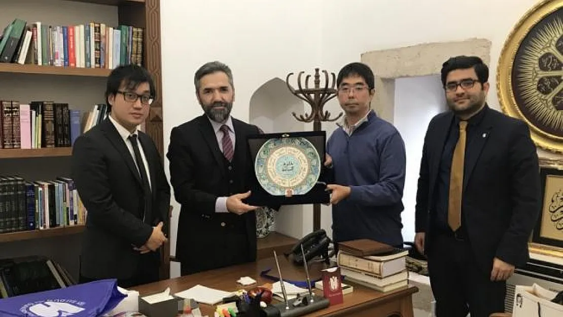 Japon araştırmacı Doç. Dr. Moriyama Teruaki, MEDİT'te