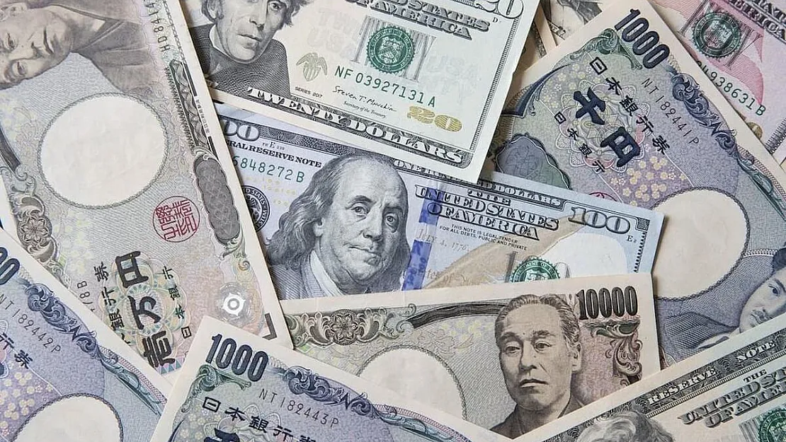 Japon yeni, dolar karşısında rekor düşüş yaşadı