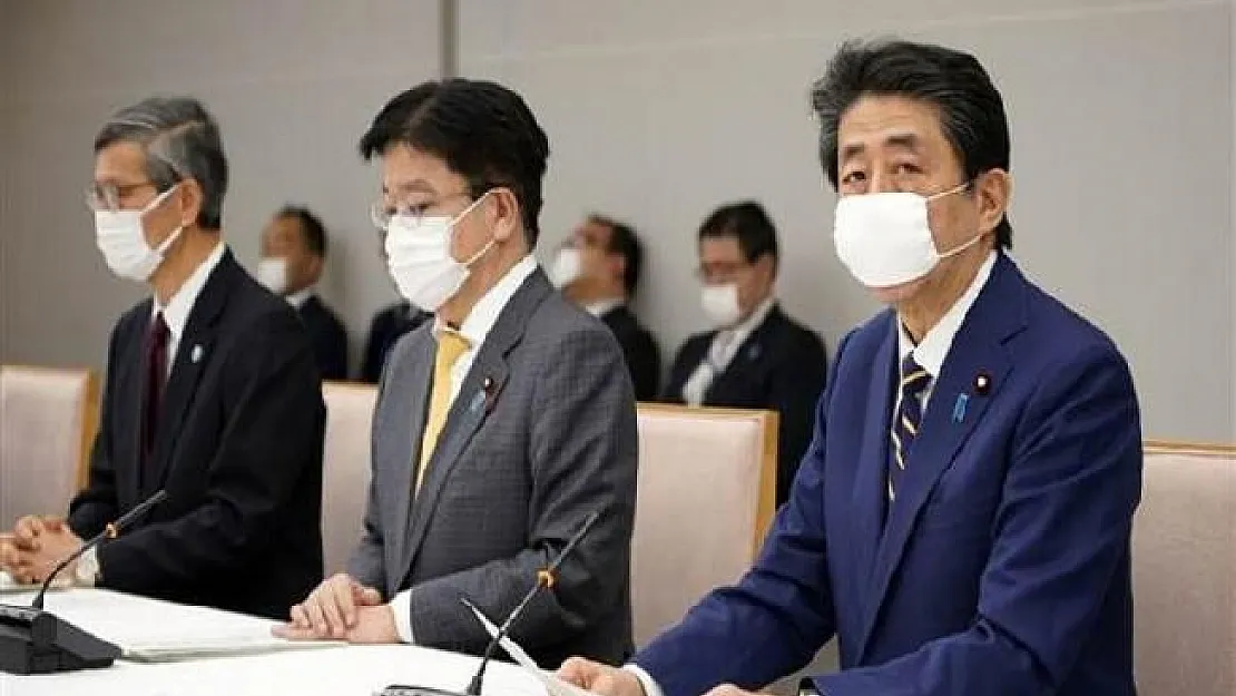 Japonya Covid-19 Belirti Listesini Paylaştı! Kendilerini Günde İki Kez Kontrol Etmeliler