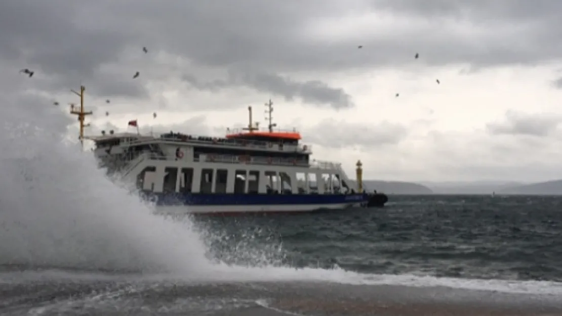 Kabatepe-Gökçeada arasındaki bazı feribot seferleri geçici olarak durduruldu