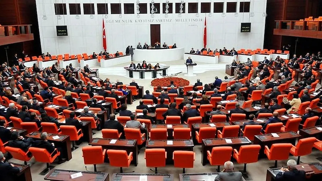 Kabul edilen Irak ve Suriye tezkeresi hakkında çarpıcı açıklamalar