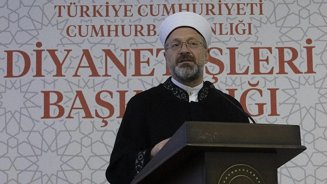 Kaç Kişi Hacca Gidebilecek? Umre Ücretleri Ne Kadar? Diyanet'ten Açıklama Geldi!