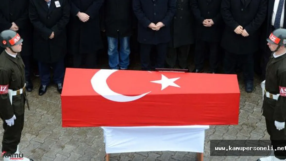 Kahraman Şehitlerimiz İçin Tören Düzenlendi