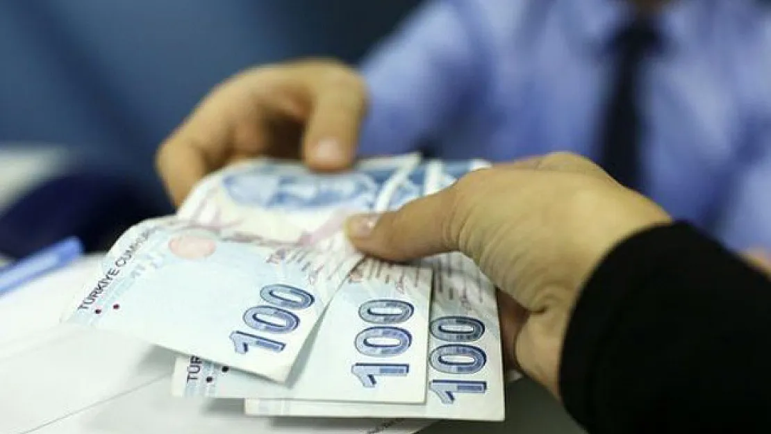 Kamu Görevlileri de Hükümetten Bayram İkramiyesi Talep Ediyor