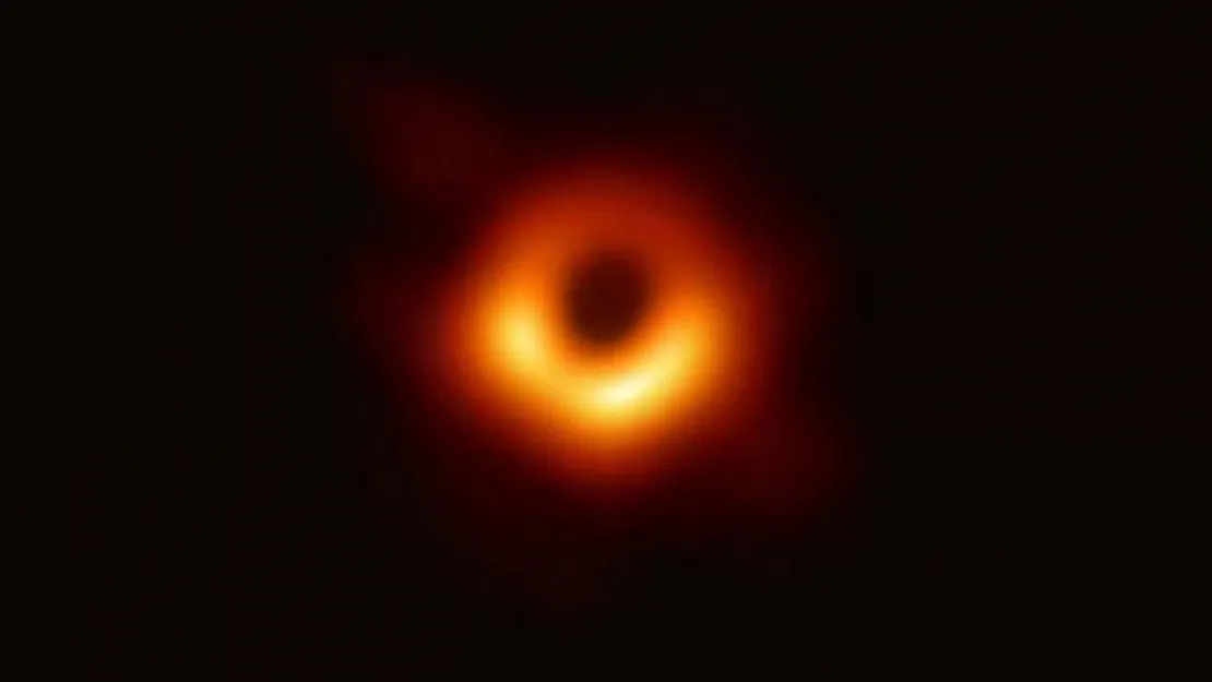 Kara Delik Nedir? (Black Hole) Kara Delik Nasıl Oluşur?