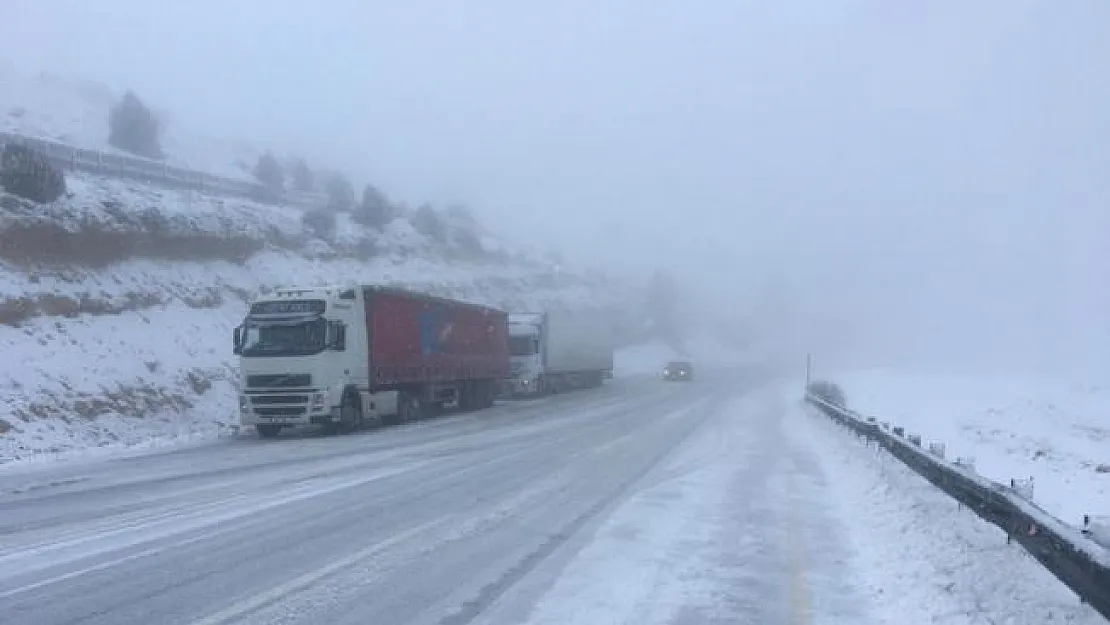 Karaman'da kar yağışı