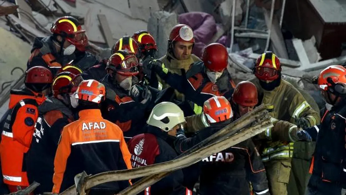Kartal'da bina çökmesi sonucu ölenlerin sayısı 21'e yükseldi