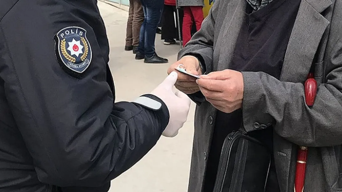Kastamonu'da 3 bin 13 kişiye toplam 3 milyon 635 bin 820 TL para cezası kesildi!