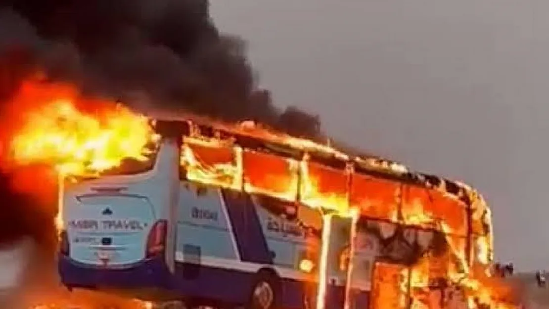 Katliam Gibi Kaza! 25 Kişi Hayatını Kaybetti, 35 Kişi Yaralandı