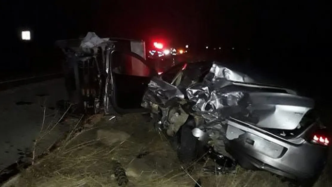 Kayseri'de korkunç kaza: 13 kişi...