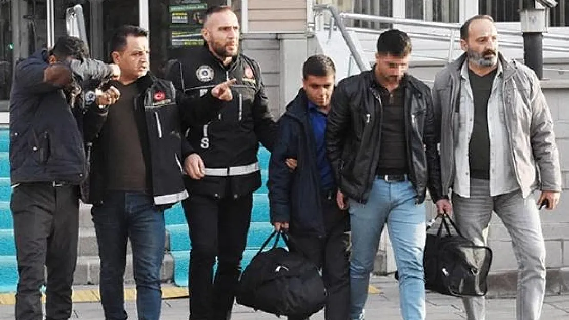 Kırıkkale Ankara otobüs seferinde yapılan kontrollerde eroin ele geçirildi