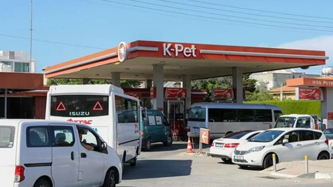 KKTC'deki Akaryakıt Krizi Çözüldü! 1 TL Zam Yapılması İsteniyordu