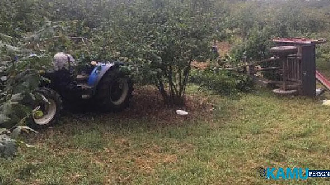 Kocaeli'nin Kandıra İlçesinde Fındık İşçilerini Taşıyan Traktör Ve Römorku Devrildi! Ölü Ve Yaralılar Var