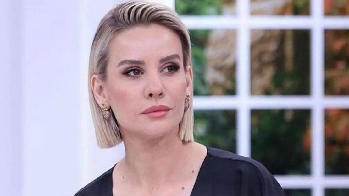 Kocasını önce dövdü, sonra aldattı! Canlı yayında şok detaylar ortaya çıktı! Esra Erol'da canlı yayınında büyük yüzleşme