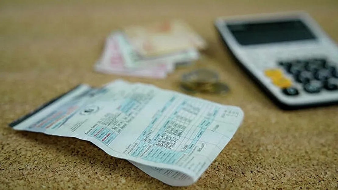 Konutlarda elektrik fiyatlarına indirim geliyor! EPDK son dakika kararını verdi: Elektriğe rekor indirim