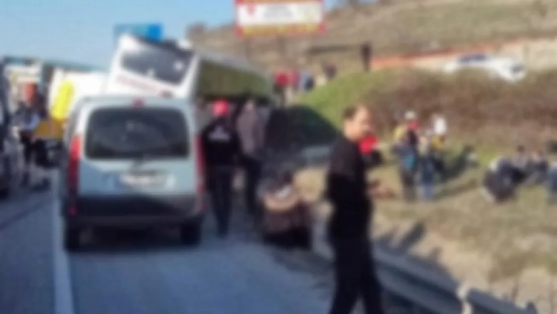 Korkunç Kaza Balıkesir'de Yolcu Otobüsü Tıra Çarptı: Çok Sayıda Yaralı Var