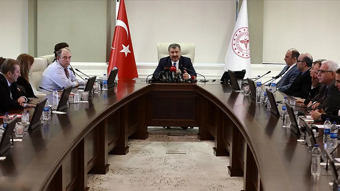 Korona salgınında nefesler tutuldu! Kritik gün bugün: Hafta sonu sokağa çıkma yasağı, tam kapanma ve mekanlara kısıtlama
