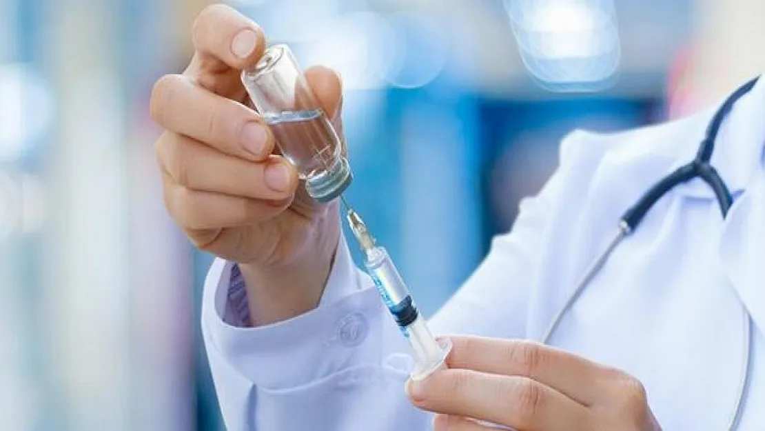Koronavirüs aşısı olduktan sonra ölenlerle ilgili flaş açıklama geldi!