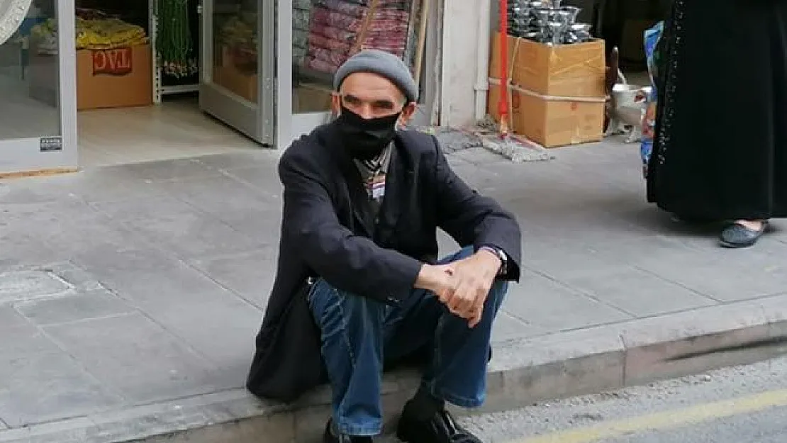 Koronavirüs hastası önce cuma namazına sonra dolmuşa binip çarşıya çıktı!