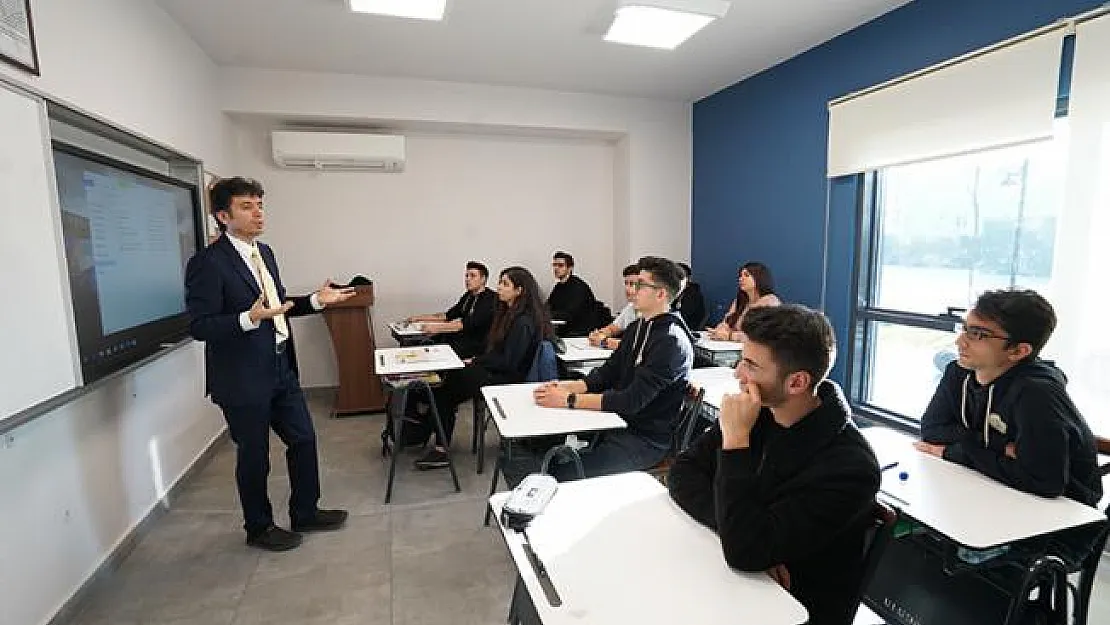 Koronavirüsü yenen Prof. Dr. İlker Küçük hayatını kaybetti!